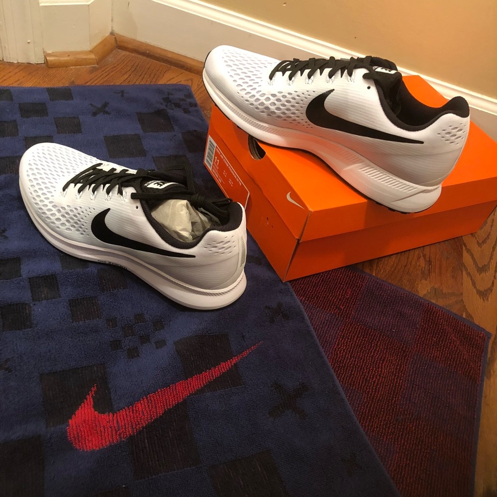 (NWOT) Nike Air Zoom Pegasus 34 - Men’s